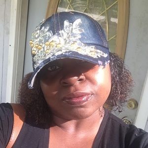 Meet your Posher, Lakesa